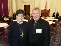  LELBA priekšnieks, prāv. Gunārs Lazdiņš ar ELCA (Evangelical Lutheran Church in America) presiding bishop Elizabeth A. Eaton.